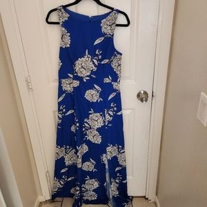 Vince Camuto Women's Maxi Dress size 8 Excellent Condition worn twice